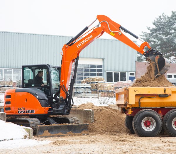 hitachi-zaxis-65-3